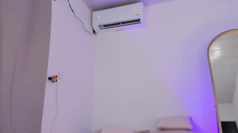 Michelle online show from October 17, 7:39 pm