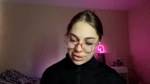 Monica online show from March 5, 12:01 pm