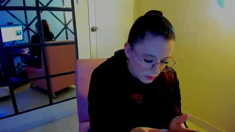 Estefany Martinez Acua INSTAGRAM ema 04oficial online show from October 20, 8:12 pm