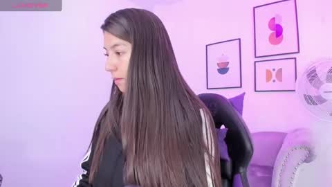 Ema louisx  online show from January 27, 12:16 pm