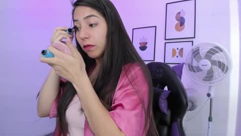 Ema louisx  online show from January 8, 12:47 pm