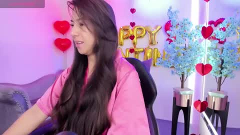 Ema louisx  online show from February 14, 12:14 pm