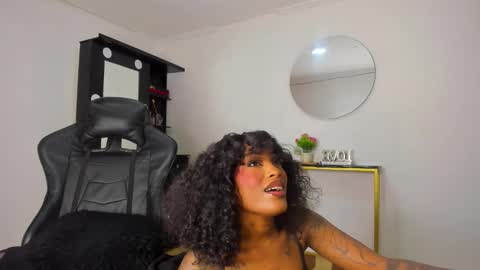 . online show from November 30, 11:25 am