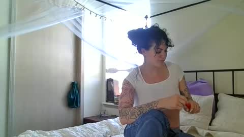 EmberLoads online show from January 13, 6:16 pm