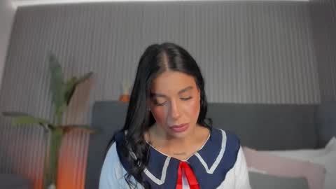 emelie_89 online show from March 20, 12:10 pm