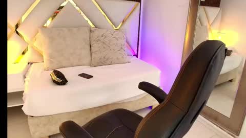 Emily  online show from March 17, 4:38 am