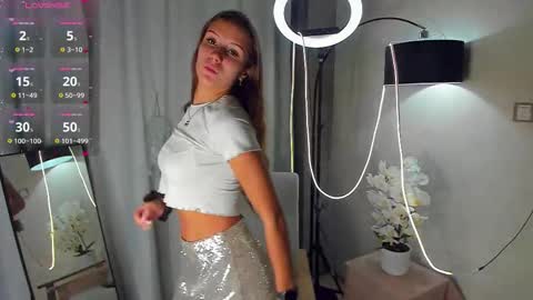 Emma online show from November 16, 1:29 am