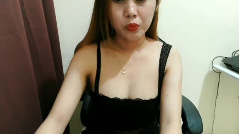 emely_18 online show from July 12, 1:17 am