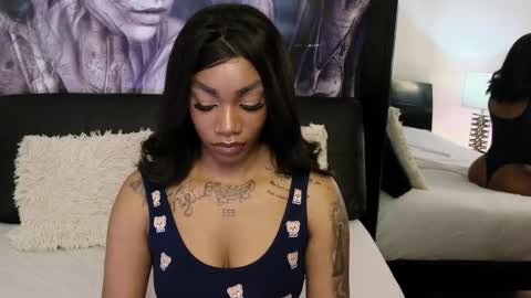 anyelii  online show from September 10, 9:09 am