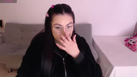 emi_carter online show from December 5, 6:42 pm