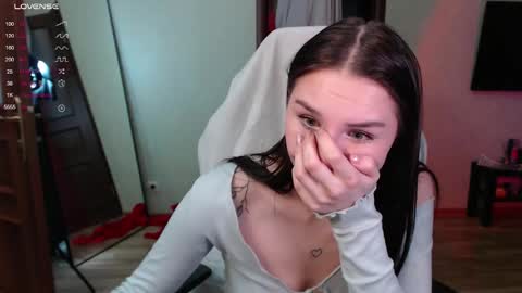 Em online show from February 23, 5:34 pm