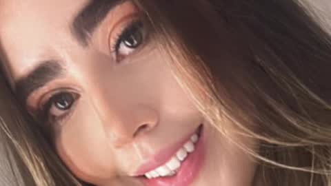 emi_royse online show from February 26, 1:37 am