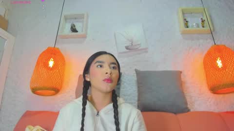 Emily online show from October 22, 12:10 pm