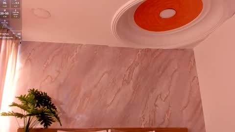 Emily online show from November 18, 1:56 pm