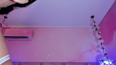 Emiily Grace online show from March 30, 1:54 pm