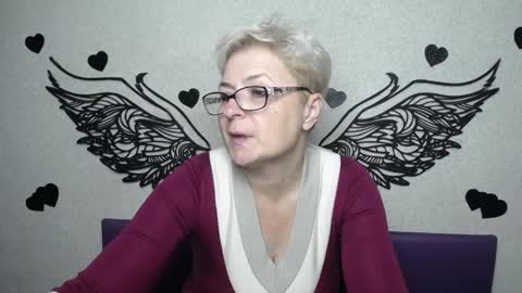 EmiliaGree online show from September 16, 6:38 pm