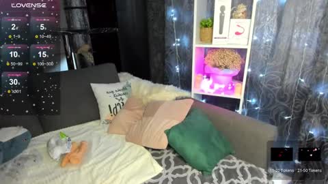 Emiliya online show from February 1, 8:50 am