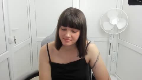 Emmi online show from May 31, 7:47 am