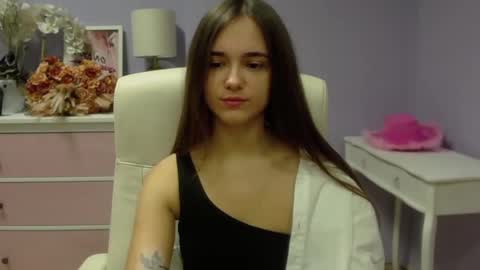 Emilly online show from January 29, 7:46 am