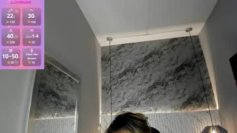 emilly_mell online show from November 4, 11:26 am