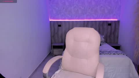 Emily online show from December 31, 3:45 am