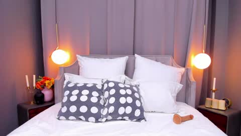 EMMA online show from February 3, 8:24 pm