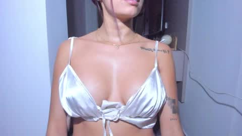emilly online show from May 30, 6:22 am