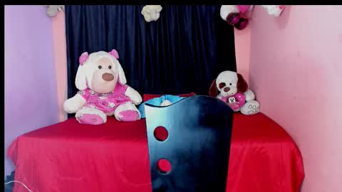 emily_bunny7 online show from November 7, 8:03 pm