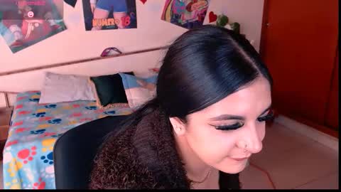 Emyli online show from November 6, 5:19 pm