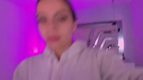 Emily online show from October 4, 11:05 am