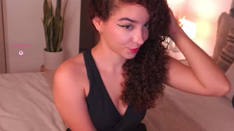 Juliana online show from November 15, 10:55 pm