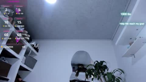 emily_palmeer online show from October 6, 12:55 pm