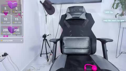 emily_palmeer online show from October 14, 11:57 am