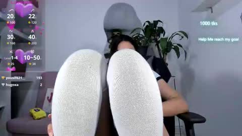 emily_palmeer online show from October 2, 11:59 am