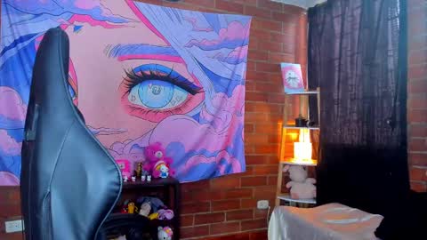 emily_salvatore online show from September 20, 7:56 pm