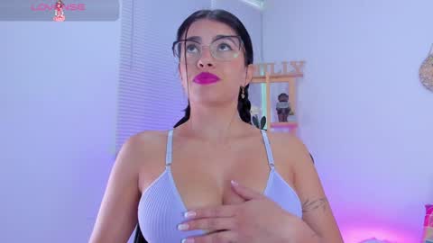 Emily online show from January 15, 3:18 pm