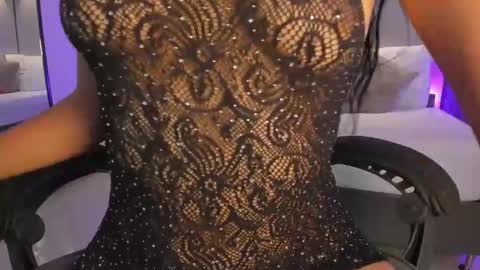 emily_tolson online show from May 14, 1:00 am