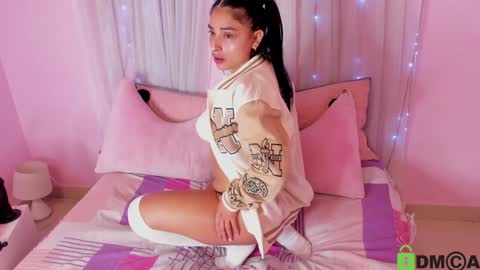  EMILY  online show from January 4, 4:01 am