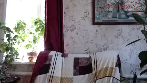 EmilyDoth online show from July 20, 5:21 am