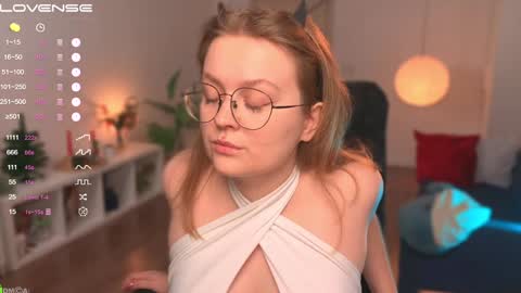 Emily  online show from January 22, 12:38 pm