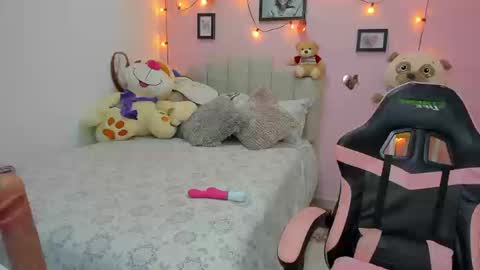 Emily online show from September 24, 10:42 pm