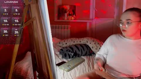 Emily  Emi online show from November 6, 4:13 pm