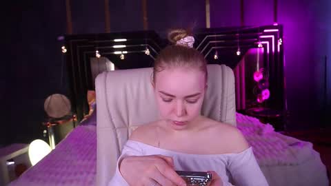  MY NAME IS Emily WELCOME EVERYONE I WILL BE HAPPY TO GIVE YOU WHAT YOU HAVE DREAMED OF FOR SO LONG online show from March 29, 9:08 am