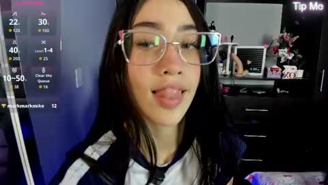 Emy online show from July 9, 7:27 pm