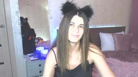 Emily online show from December 29, 12:01 pm