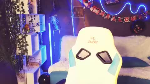 Emily online show from October 27, 1:56 am