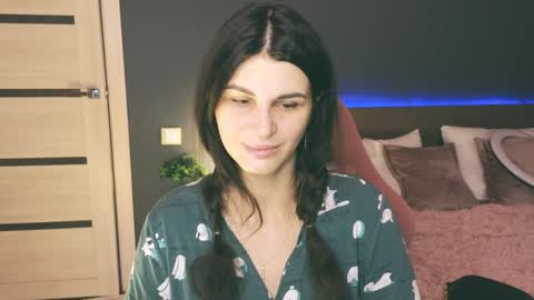 Emily online show from February 5, 1:26 am