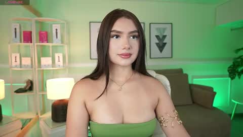 Emily Turner  online show from June 16, 7:04 pm