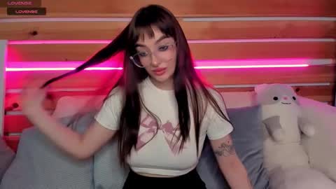 Emily online show from October 1, 7:24 am