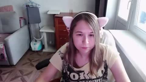 emilyway online show from August 3, 9:37 am